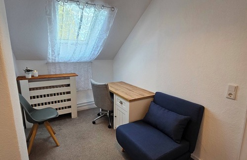 Bad Wilhelmshoehe Apartment | Gemütliche und neu Eingerichtete Dachgeschosswohnung in Bad Wilhelmshöhe