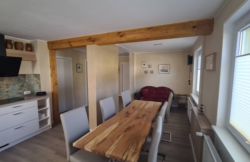 Laubach Apartment | Gemütliche Wohnung in Ruhiger Ortsrandlage