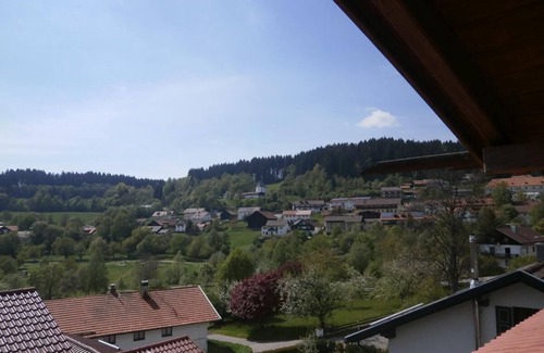 Sankt Englmar Apartment | Gemütliches 70qm Ferienstudio für 4 Personen mit einem Balkon