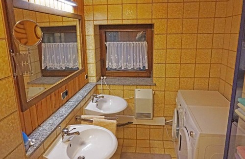 Wiesenfelden Apartment | Gemütliches Feriendomizil (45qm) mit separatem Eingang und Liegewiese