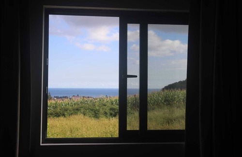 Faja de Baixo Apartment | Gemütliches Wohnung Über die Stadt von Ponta Delgada, mit Meer Blick