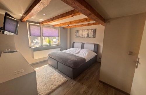 Altenhausen House | gemütliches Zimmer mit eigenem Bad und separatem Eingangstor