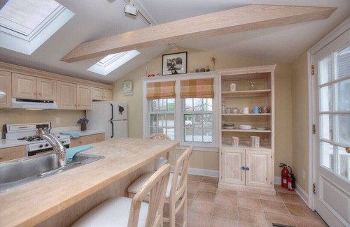 Fairfield House | Gem by the Sound - Fairfield Beachside Rental