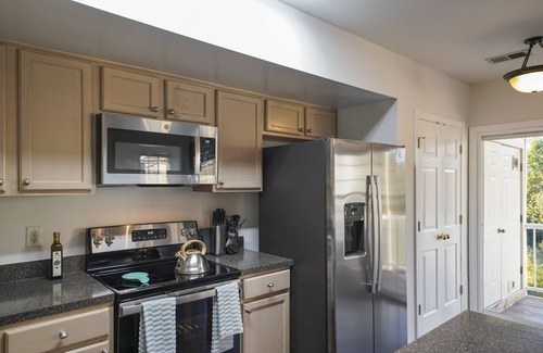 Germantown House | Gem in Germantown – Walk to Restaurants & Shops!