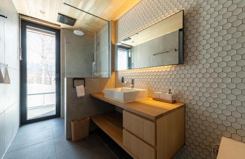 Hirafu Ski Chalet | Gen Myo