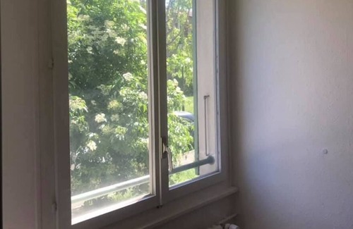 Bernex Apartment | Geneva GVA Genève Bernex - Homestay tramwayTPG14 - ViaRhôna