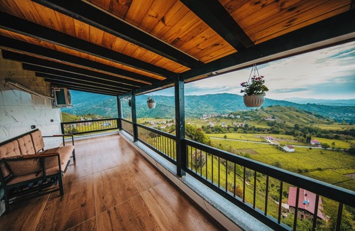 Zeytinlik House | geniş teraslı doğanın kalbinde şehire yakın bungalow