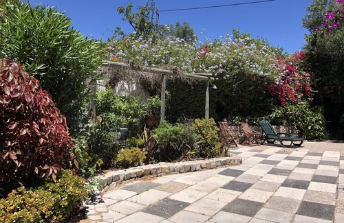 Cerro do Mocho Villa | Genie's Villa Boutique, Algarve-Family Friendly-Pool,Balcony Garden, Terrace,BBQ