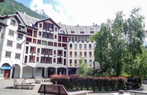 Chamonix City Centre Apartment | Gentiane by Interhome