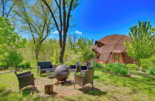 North Freedom House | Geodesic Dome House: 18 Acres on Baraboo River!