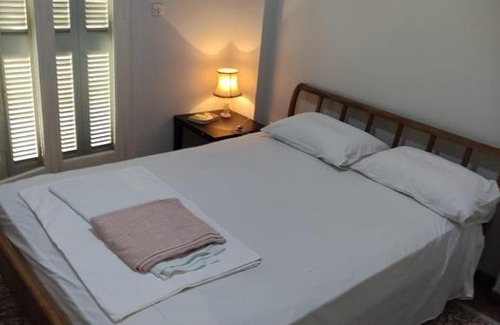 Keratsini-Drapetsona Apartment | George's Apartment near the port of Piraeus