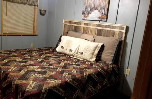 Claxton House | Georgia's Family-Friendly Octagon Cabin Getaway in Claxton