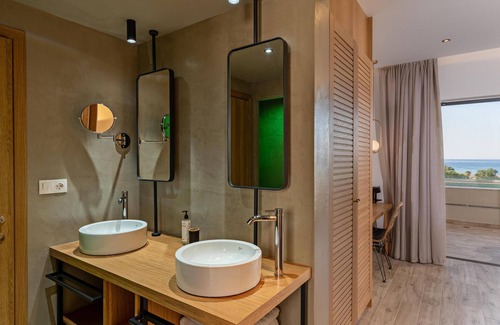 Asprouliani Hotel | Georgioupolis Suites