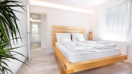 Salgotarjan Villa | Geosun House
