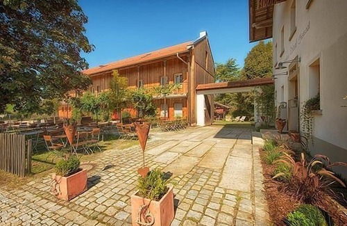 Bohmzwiesel Apartment | Geräumige Ferienwohnung mit Balkon, über 2 Ebenen, ca. 70 m2 groß.