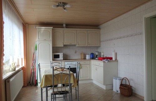 Kroepelin Apartment | Geräumige Ferienwohnung mit Garten in Brusow
