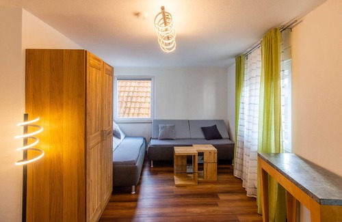 Moeckmuehl Apartment | Geräumige Wohnung für bis zu 6 Gäste. Haustiere Erlaubt