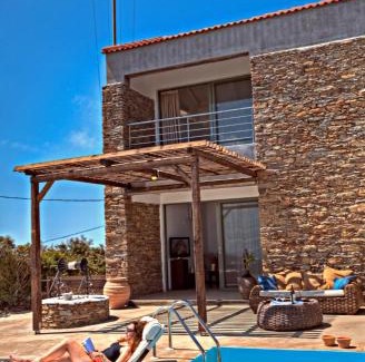 Kithira Apartment | Gerakari Suites