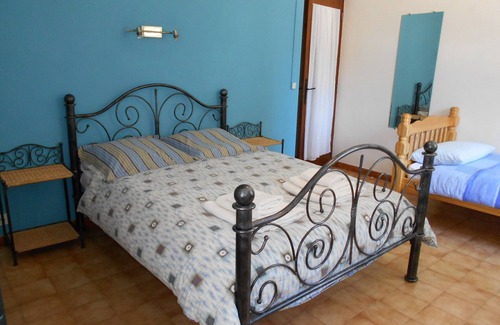 Bize-Minervois Cottage | Get away from it all in this peaceful rural location - close to lively village