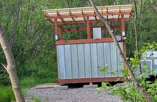 Garson Cabin | Get away from the noise, Tranquil 1-bedroom off grid cabin min south of Sudbury