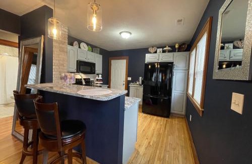 Syracuse Apartment | Get Kozy in Kenwood