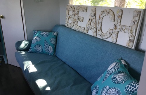Michigan House | Get lulled to sleep by Lake Superior in Vintage camper 5 steps from the water