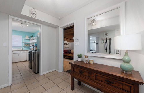 Port Mansfield House | Get "Off the Hook" in a small town w/big time fishing steps away from marina