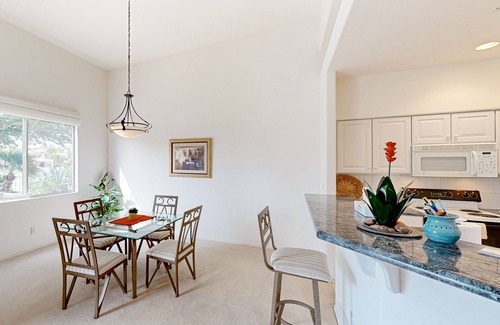 Casas Adobes House | Get ready to unwind in style at this stunning Tucson retreat, luxury and comfort