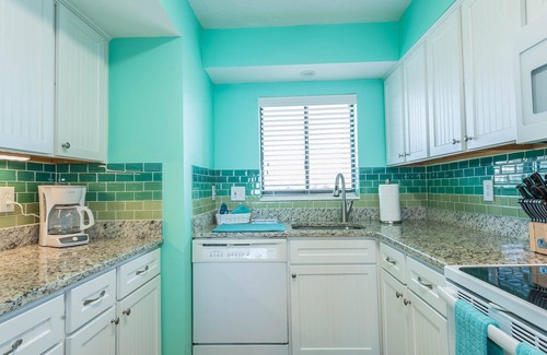 Windy Hill Condo | Get that Caribbean feeling in the Carolinas! Highest possible guest ratings!