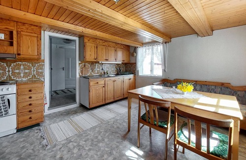 Broby House | Get unforgettable nature experiences at Lake Tydingen