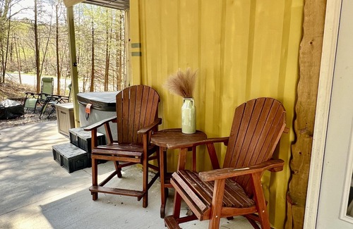 Mt Lookout Cabin | Get 'Wilder' @McFaddenRidge mins from New River Gorge Nat'l Park w/hot tub!