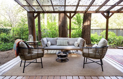 Point Roberts Cabin | Getaway Cabin in the Woods with Large Outdoor Deck