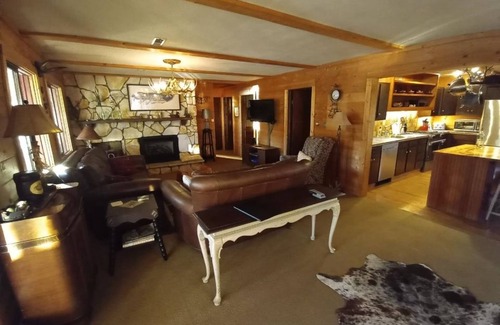 Holcomb House | Getaway Cabin on the Rock River, enjoy kayaking, canoeing and fishing