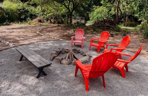 Cazadero Cabin | Getaway in the Forest, Surrounded by Peaceful Nature and Year-round Creek