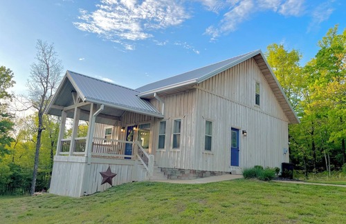 Harrison House | Getaway in the heart of the Ozarks