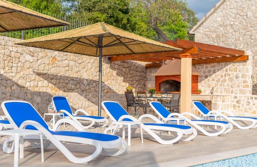 Vid Villa | Getaway in the relaxing nature