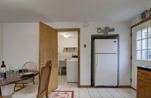 Des Plaines House | Getaway Near ORD With Great Local Amenities