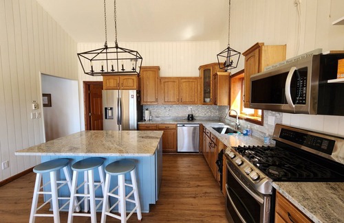 Hancock Ski Chalet | Getaway on the Cove - New to VRBO 2023