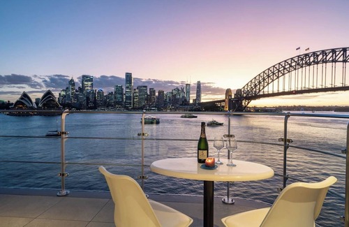 Kirribilli Apartment | Getawayz NSW - 'Reflections' - World Class 360° Sydney Harbour Bridge & Opera House Views