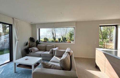 Stalhille Apartment | Gezellig gezinsverblijf op het platteland