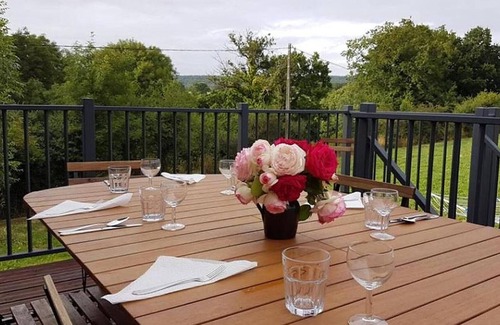 Rouperroux Apartment | Gezellig Vakantieverblijf met Uitkijk op het bos en Platteland van Normandie