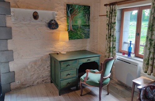 Rouperroux Apartment | Gezellig Vakantieverblijf met Uitkijk op het bos en Platteland van Normandie