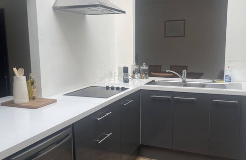 Wijgmaal House | Gezellige Complete Woning met Jacuzzi op 10 Minuten van Centrum Leuven!