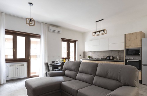 Universita Apartment | GFC Eternal Rome Apartment - 500mt to Tiburtina Stn-MetroB, 2 Bathrooms, A-C