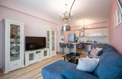 Saburtalo Apartment | GG Home - 2BR Spacious Getaway with fantastic view