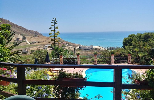 Realmonte Villa | Giallonardomare Villa with pool and stunning sea views