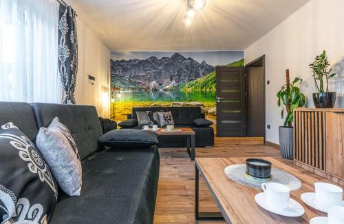 Zakopane Apartment | Giewont View Apartamenty z widokiem Seven & Sauna - Grunwaldzka Krupówki Centrum by RentiloPL