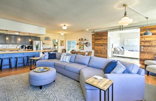 Gig Harbor House | Gig Harbor House with Private Beach and Views!