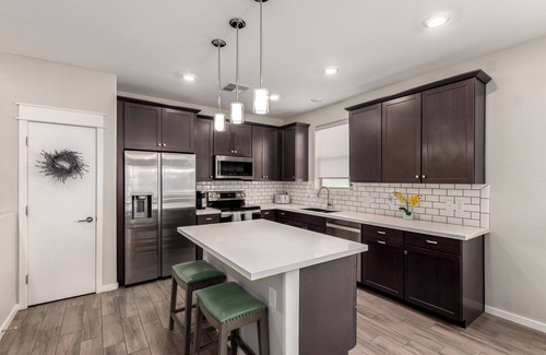 Chandler House | Gila Haven: Pool-Spa-Private Garage-Bbq-Gated Community-YouTubeTv