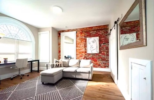 Wilmington Apartment | Gilpin Grand - Renovated space in Trolley Square by RedAwning